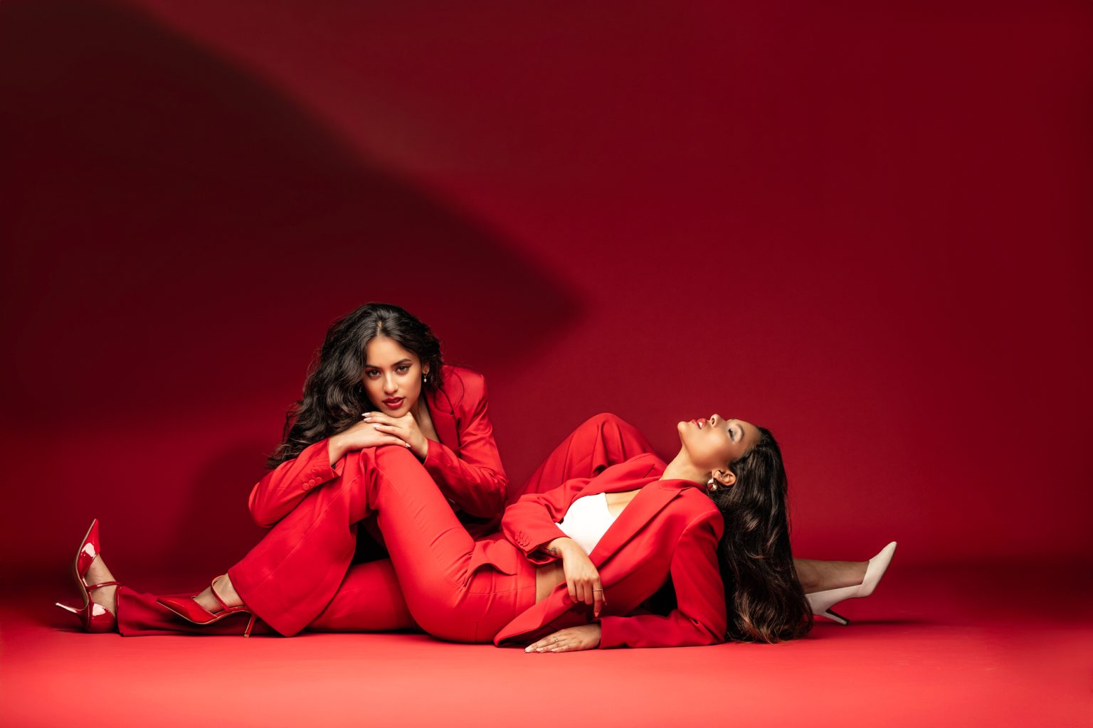 Crimson&Ivory